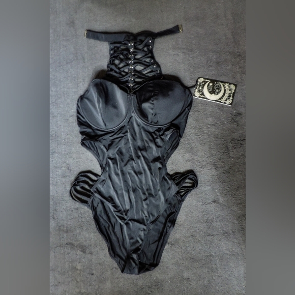 Imogen Bodysuit by Killstar - Picture 3 of 4